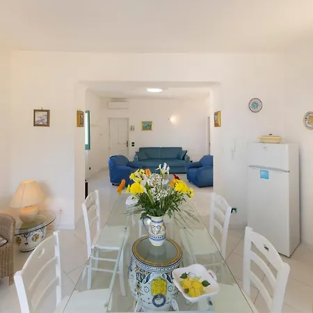 Apartment Relais Del Mare Con Terrazza Fronte Mare Free Parking Massa Lubrense